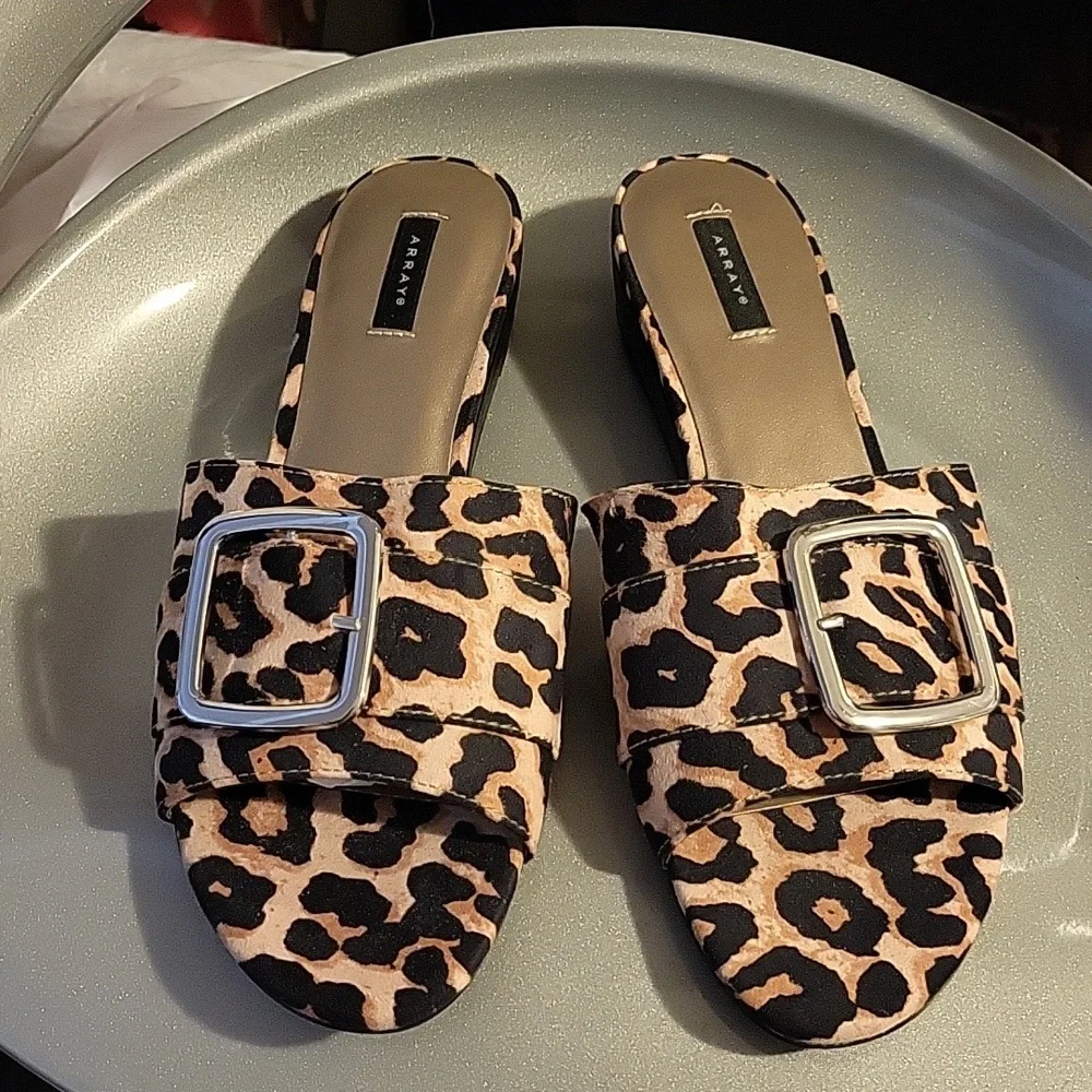 NWOT Array Leopard Slides - Picture 1 of 4